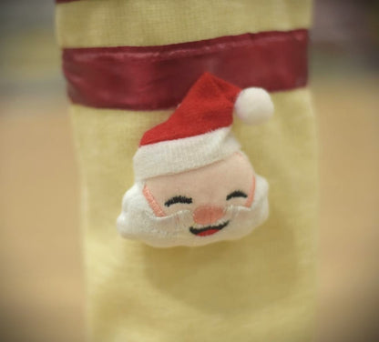 Festive Santa Wine Bottle Cover – Soft Fabric Christmas Gift Bag