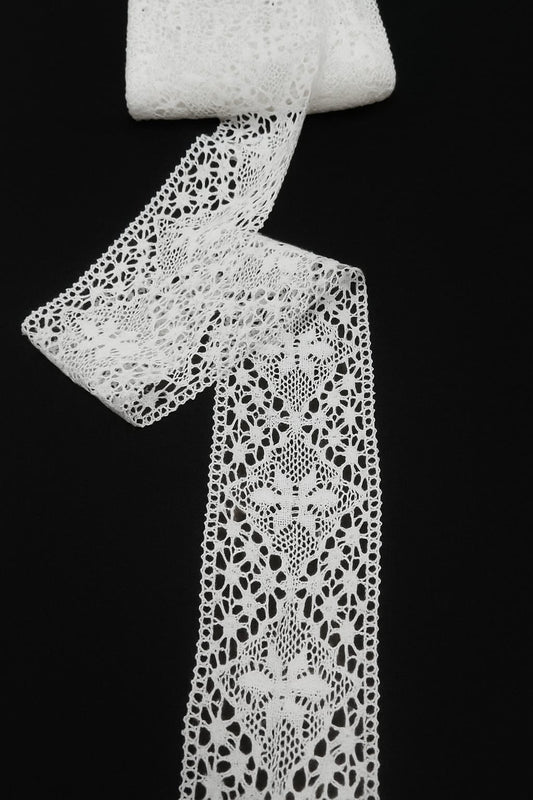 Elegant White Lace Roll – 4 Inch Width, 20 Meter Length