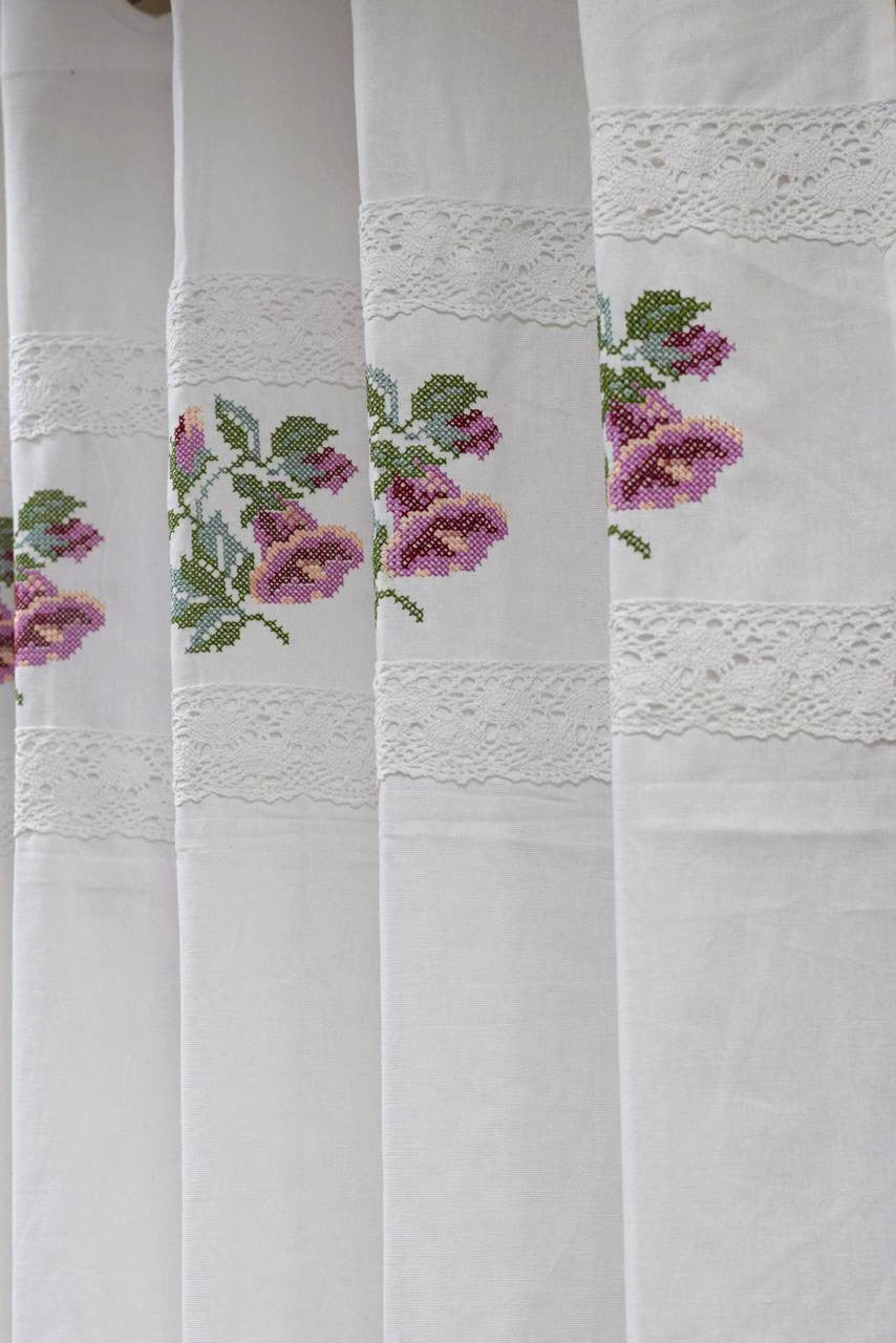 White Cotton Door Curtain with Floral Embroidery & Lace Border – 4 x 7 ft
